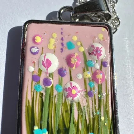 close up of the flowers on Julia tanners pendant